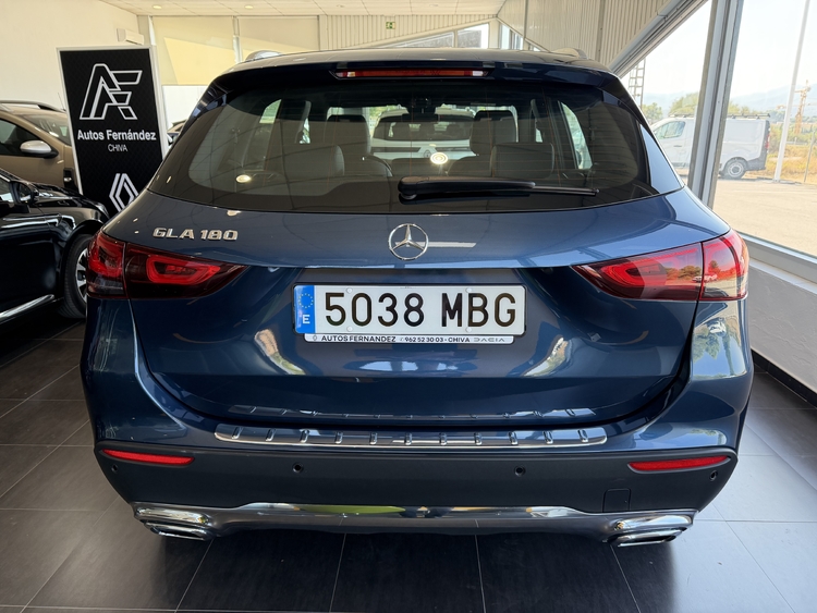 Mercedes Benz GLA 180 PROGRESIVE 136 cv. GASOLINA foto 8