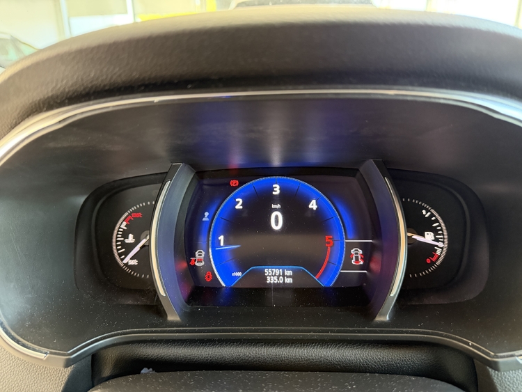 Renault Megane Limited + 1.5 DIESEL 115cv.  foto 18