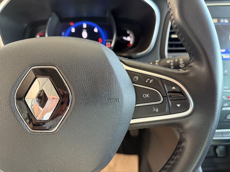 Renault Megane Limited + 1.5 DIESEL 115cv.  foto 21