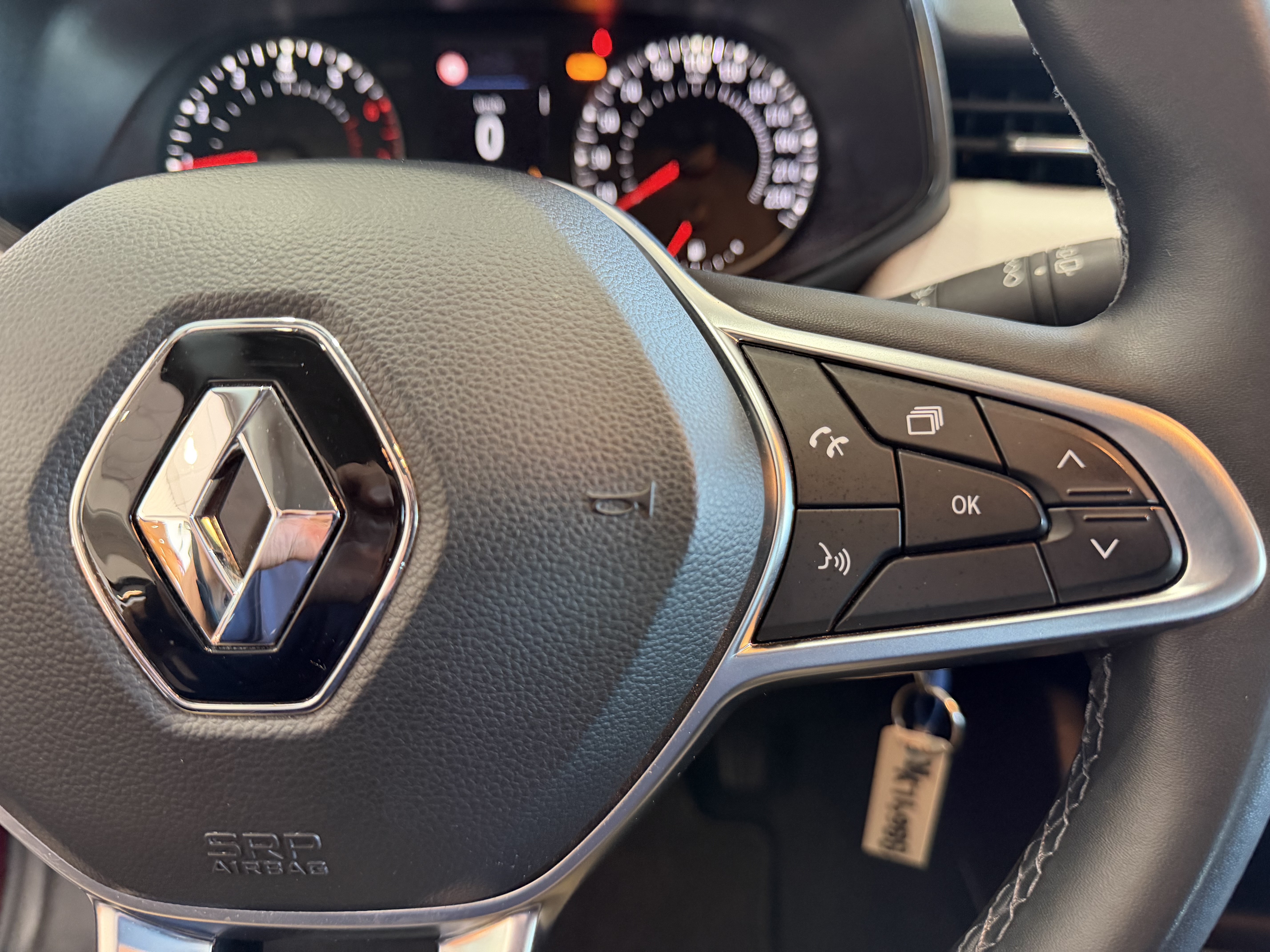 Renault Clio Serie limitada Limited TCe - 91cv. - miniatura 27