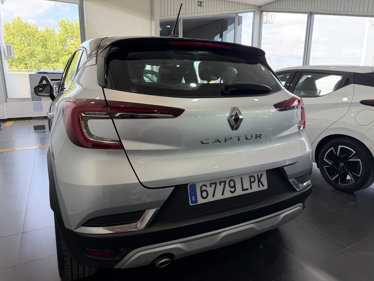 Renault Captur Captur Zen TCe 130cv. foto 8
