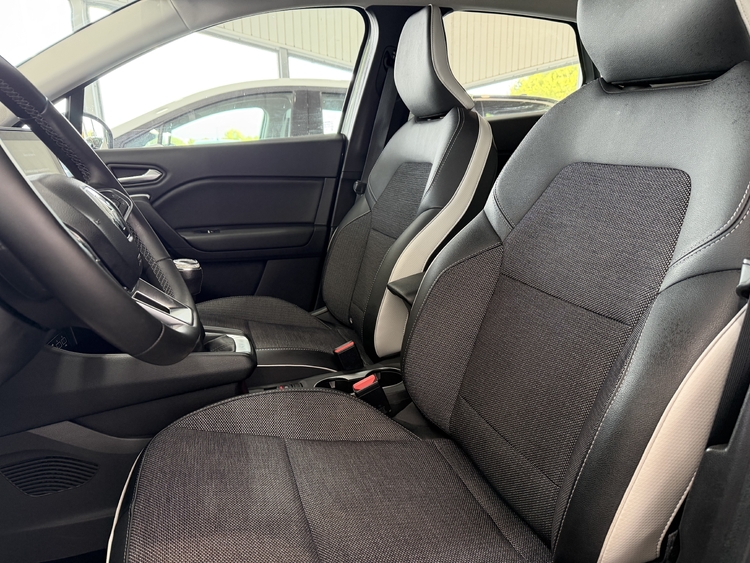 Renault Captur Captur Zen TCe 130cv. foto 13