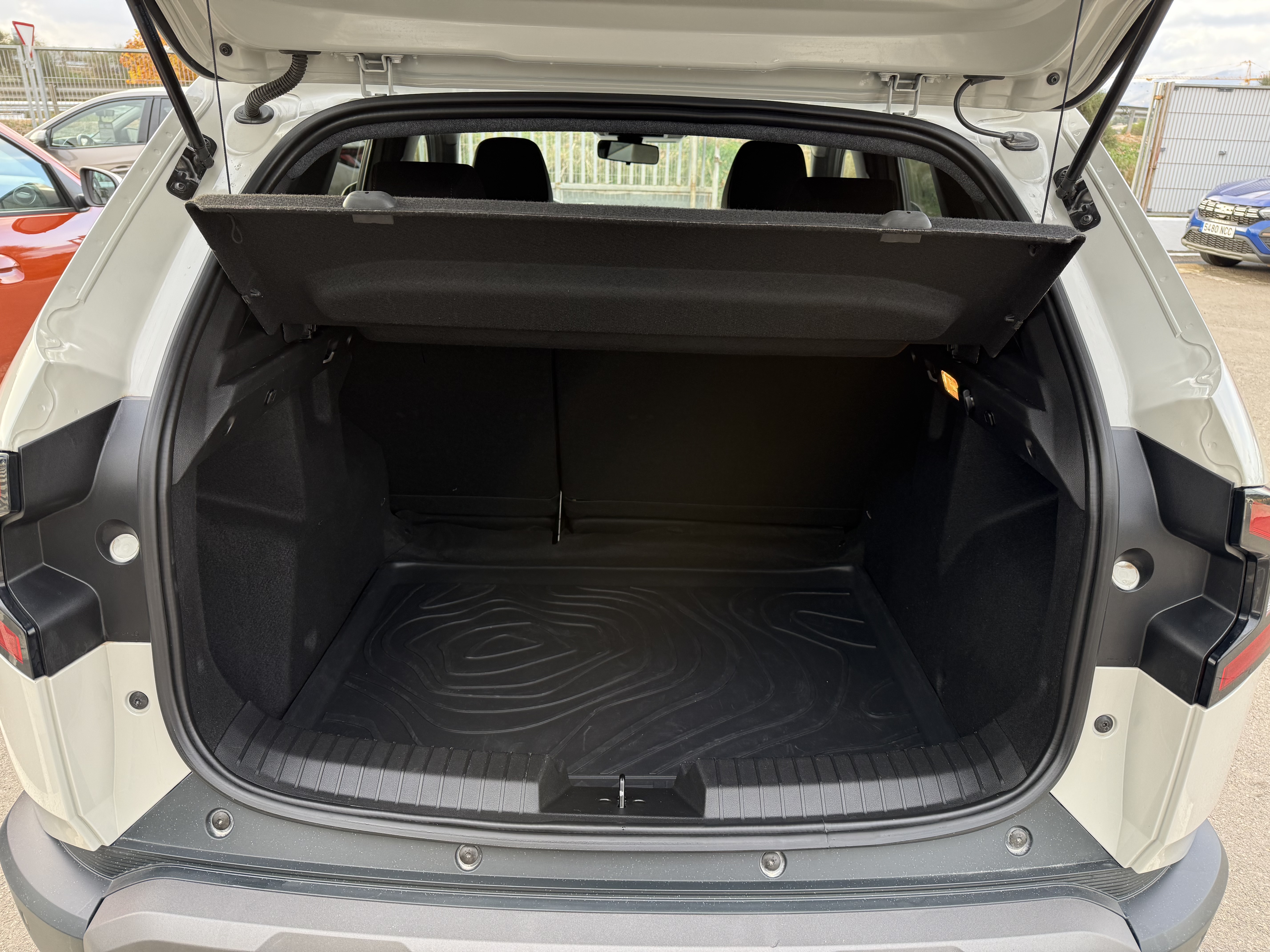 Dacia Duster Extreme TCE130 CV - 48v 4X2 foto 8