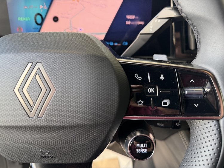 Renault Austral Techno ETech Full Hybrid 200cv. foto 25