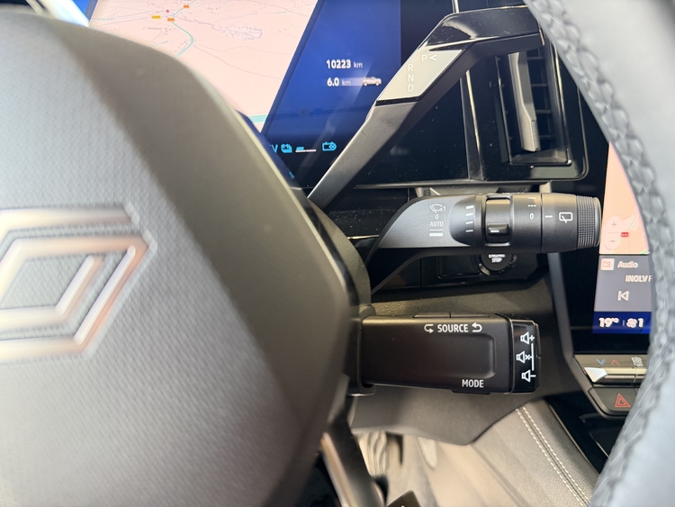 Renault Austral Techno ETech Full Hybrid 200cv. foto 27