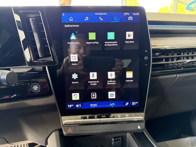 Renault Austral Techno ETech Full Hybrid 200cv. foto 32